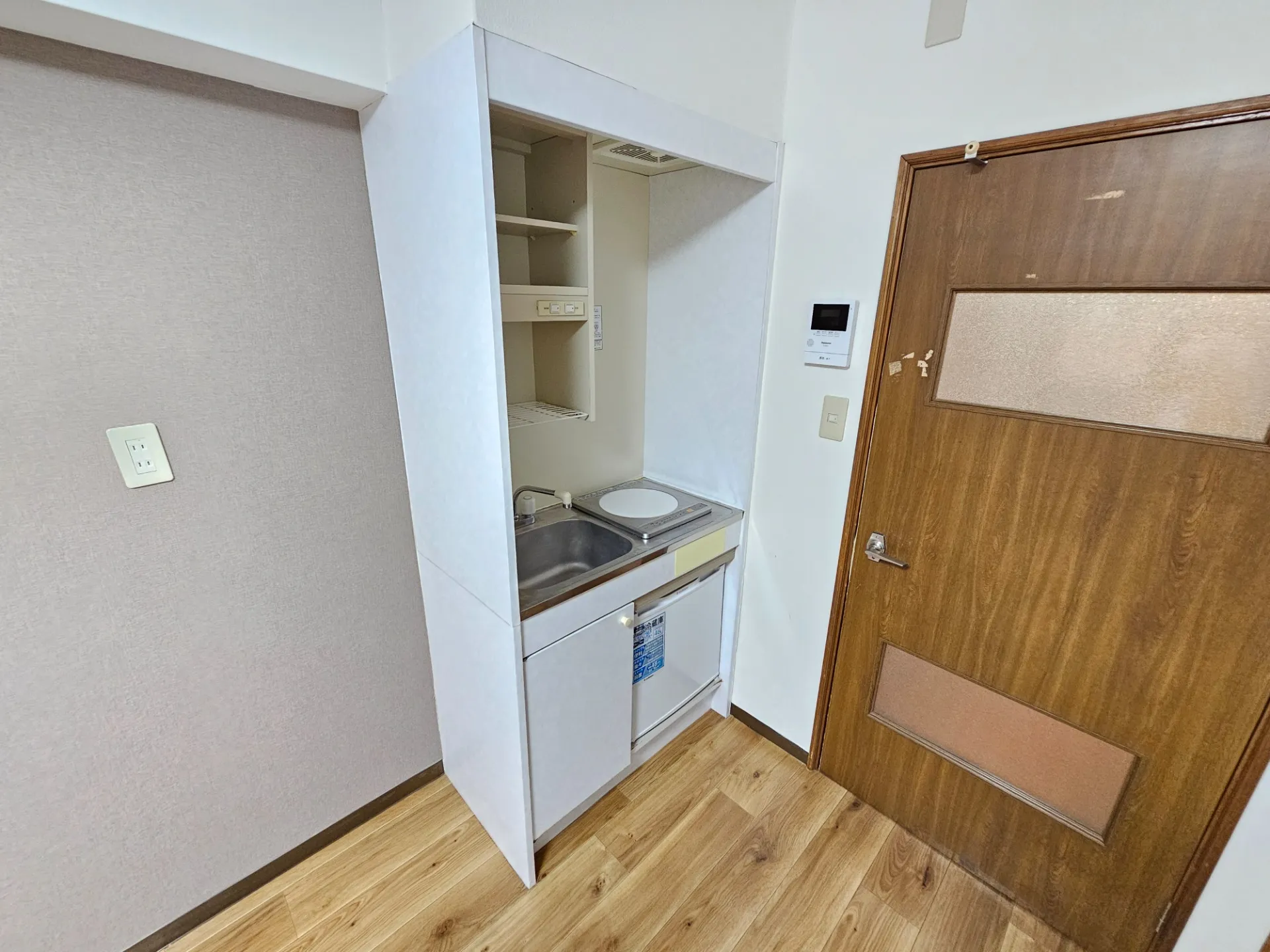 アブルームシマ　206号室