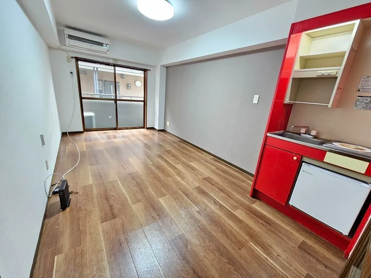 アブルームシマ　203号室