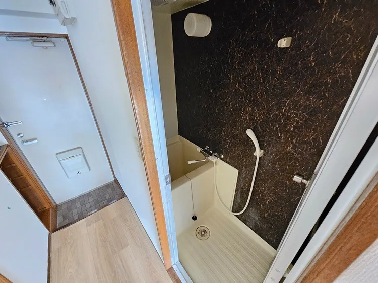 アブルームシマ　308号室